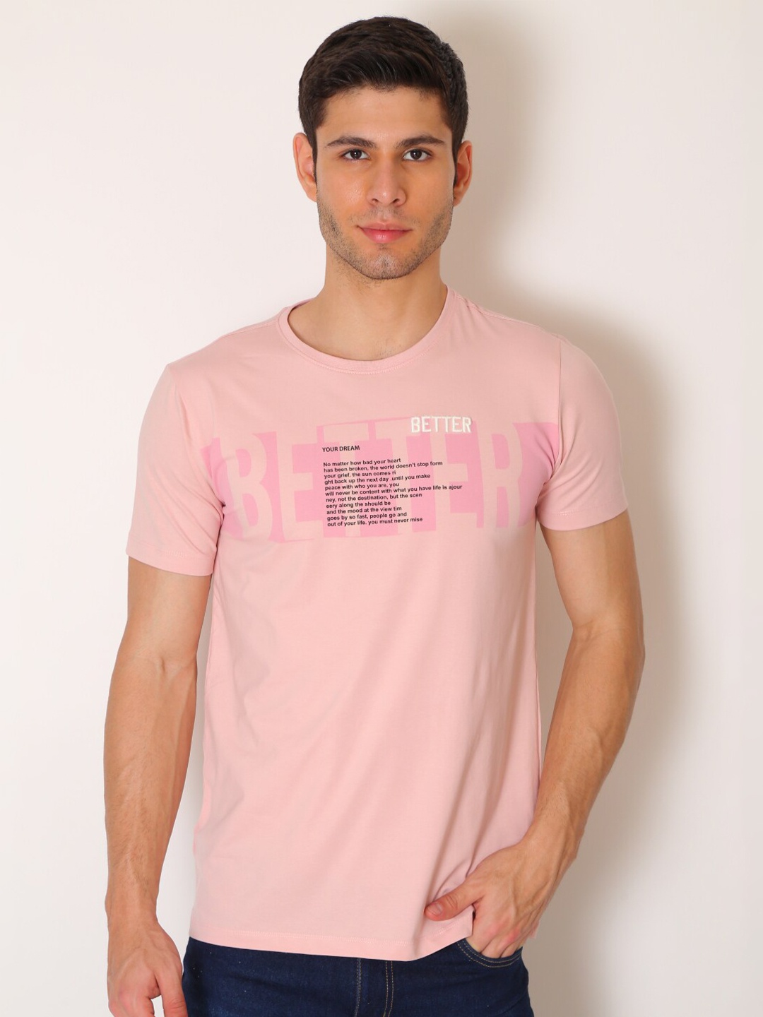 

VINSON Men Peach-Coloured Typography Slim Fit T-shirt