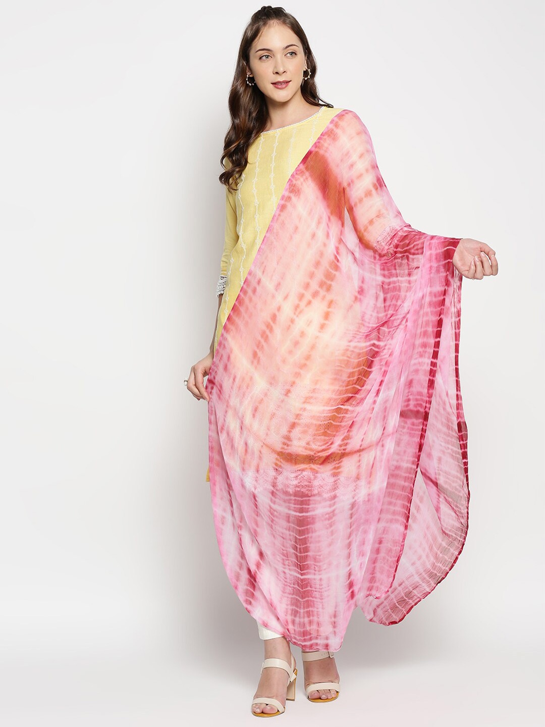 

Dupatta Bazaar Maroon & White Printed Tie and Dye Dupatta