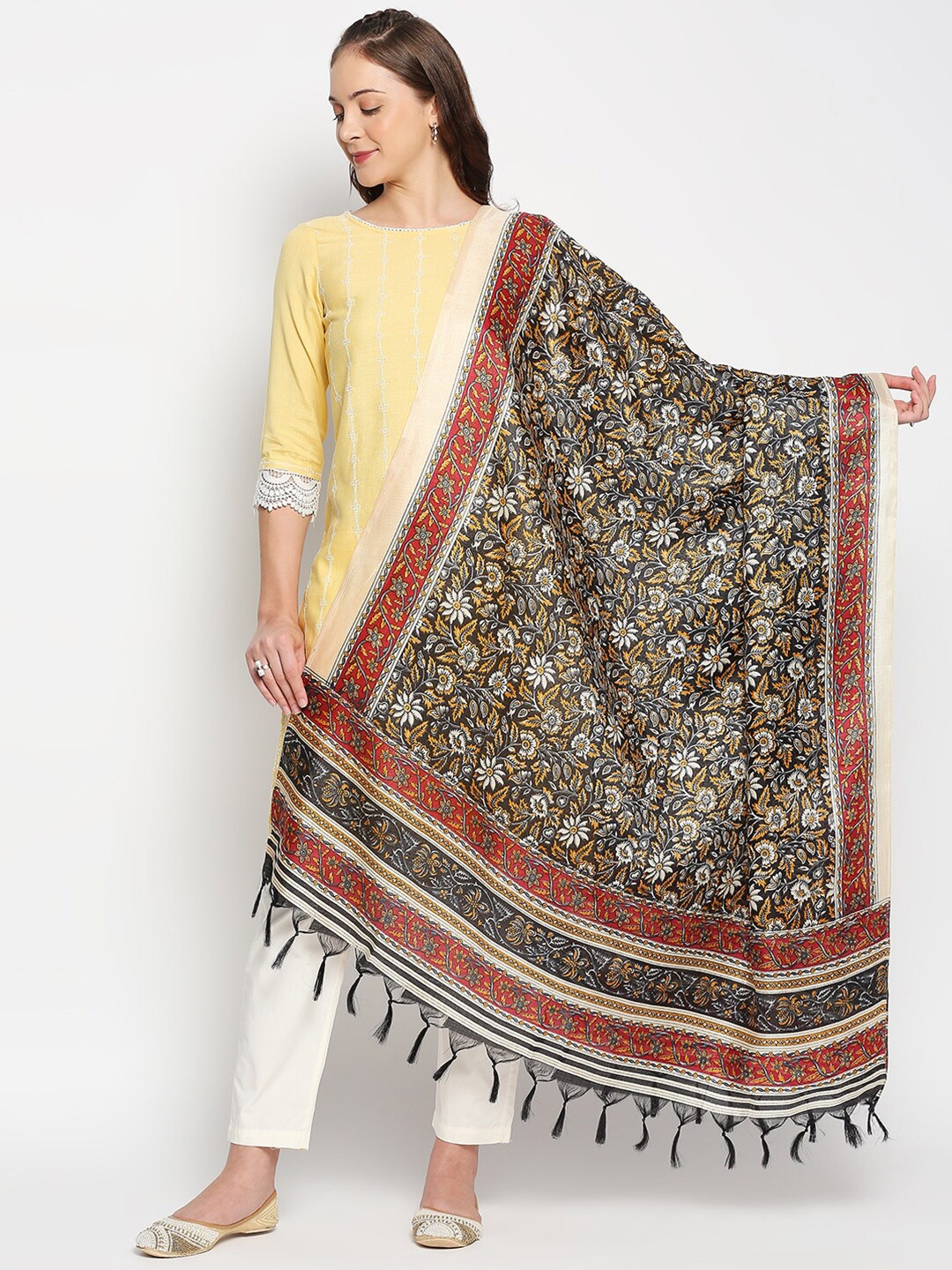 

Dupatta Bazaar Black & Red Printed Dupatta