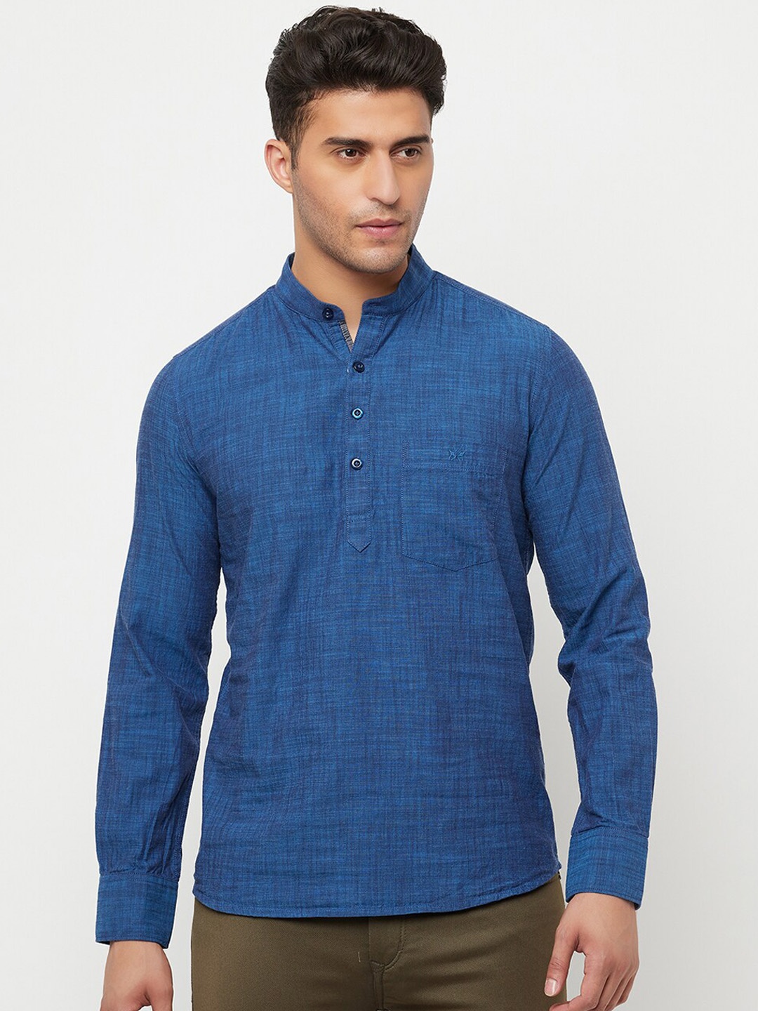 

Crimsoune Club Men Navy Woven Design Blue Slim-Fit Kurta, Navy blue