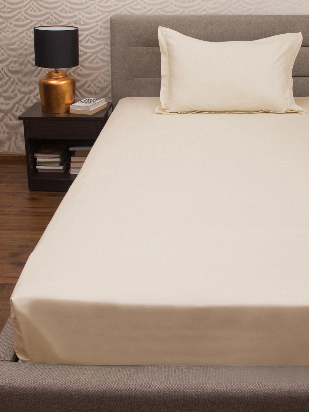

PETAL HOME Unisex Taupe Bedsheets
