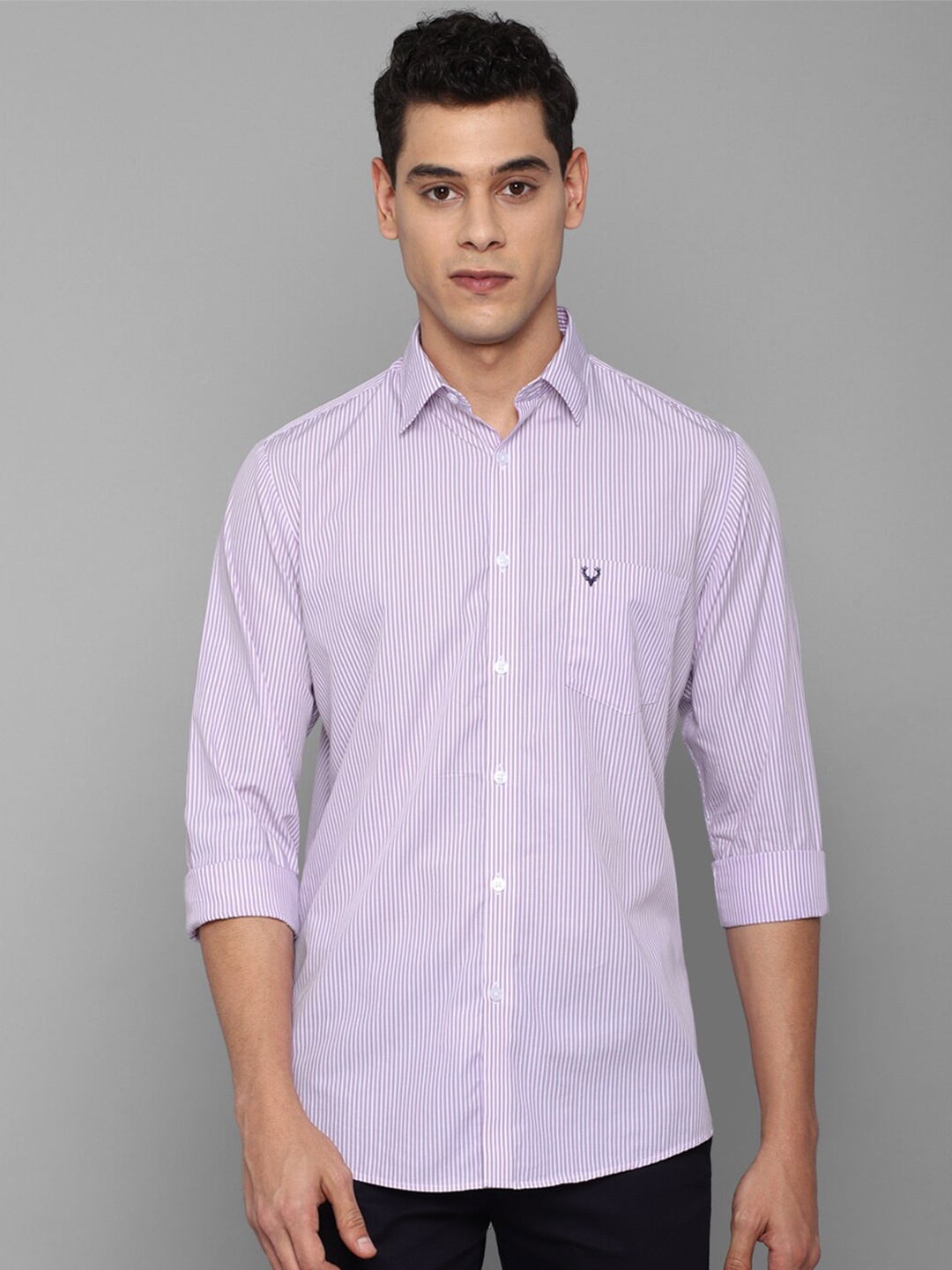 

Allen Solly Men Purple Slim Fit Printed Casual Cotton Shirt