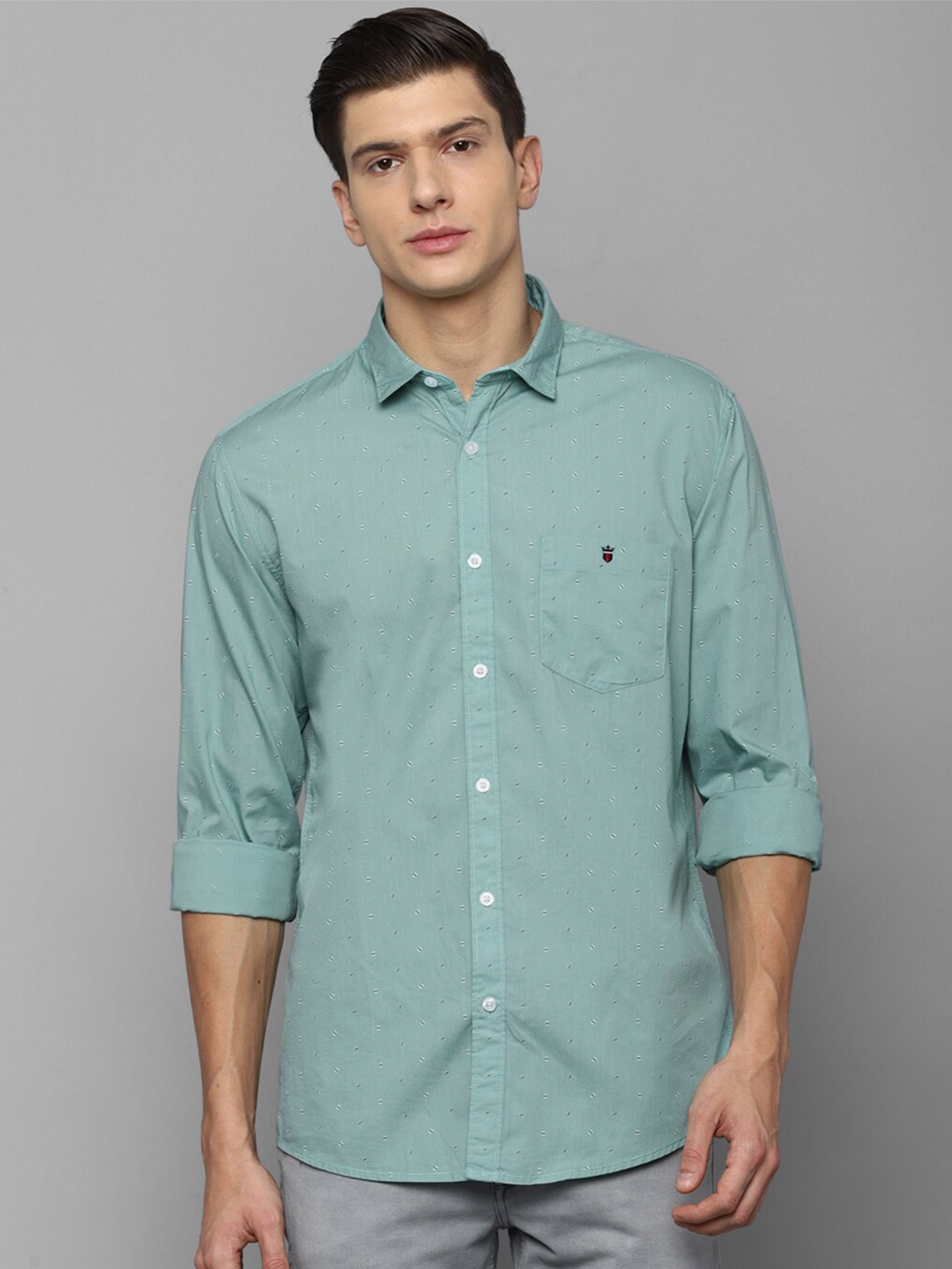 

Louis Philippe Jeans Men Green Slim Fit Casual Cotton Shirt