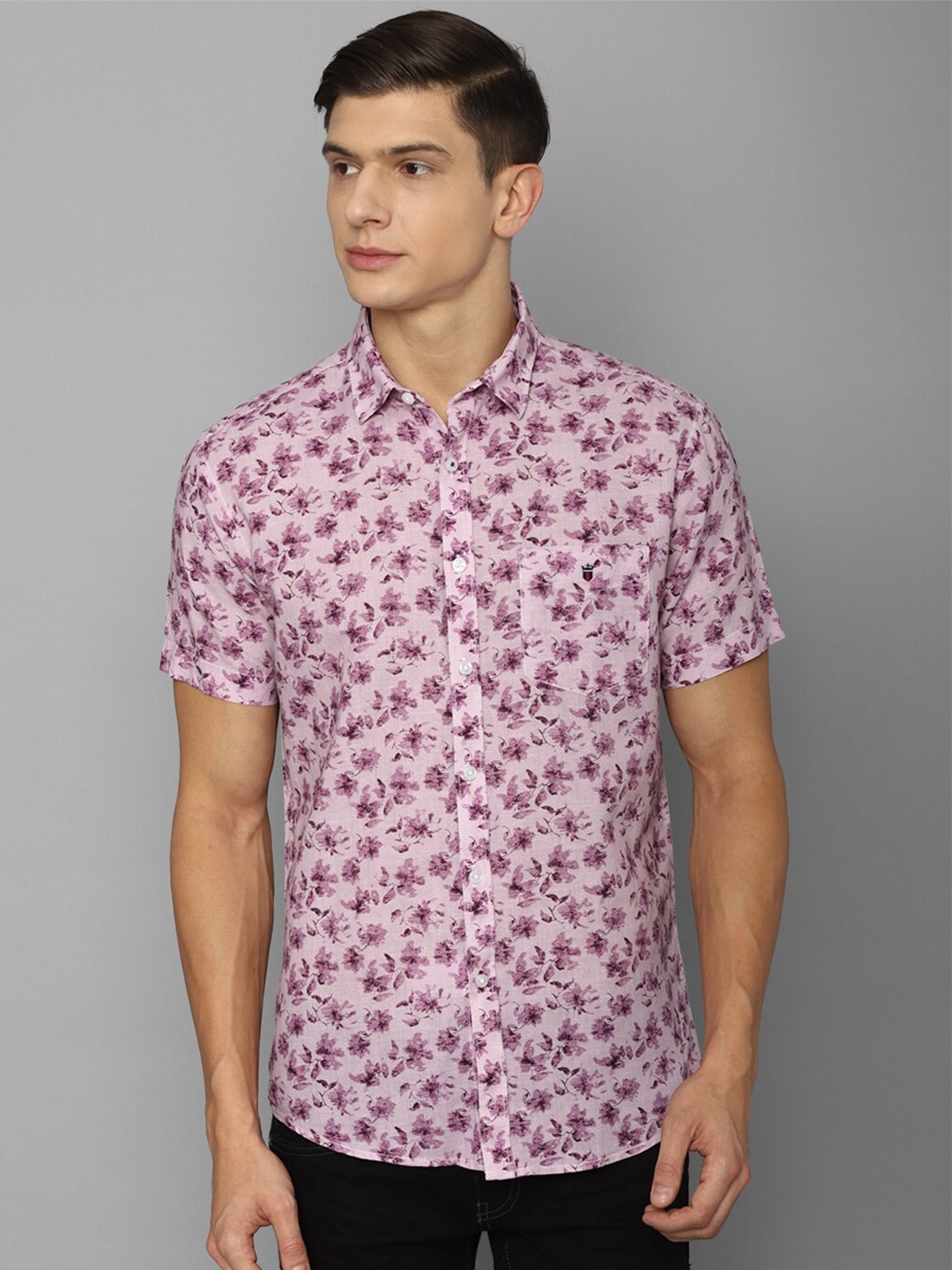 

Louis Philippe Sport Men Purple Slim Fit Floral Printed Casual Shirt
