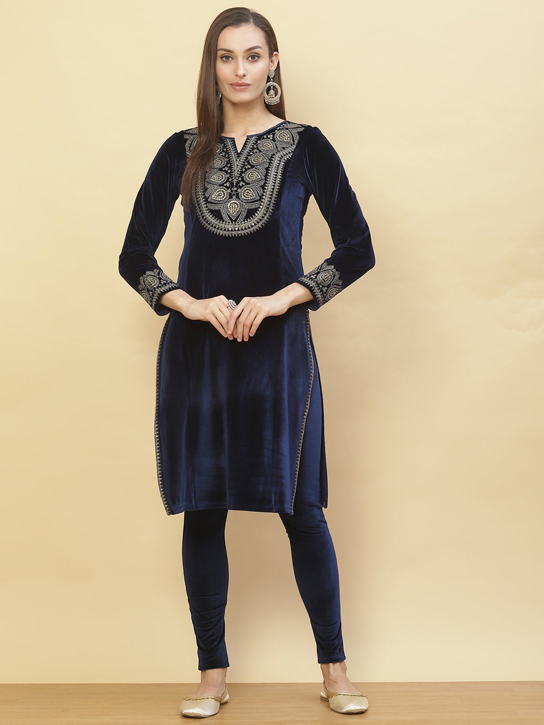 

Lakshita Women Blue Ethnic Motifs Embellished Velvet Kurta