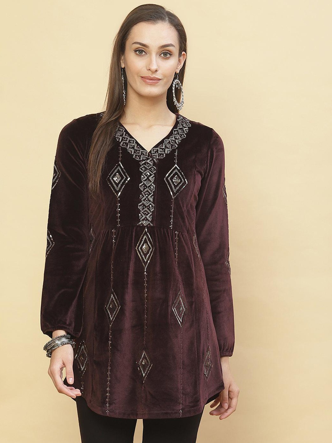 

Lakshita Women Brown & Silver-Toned Floral Embellished Velvet Kurta