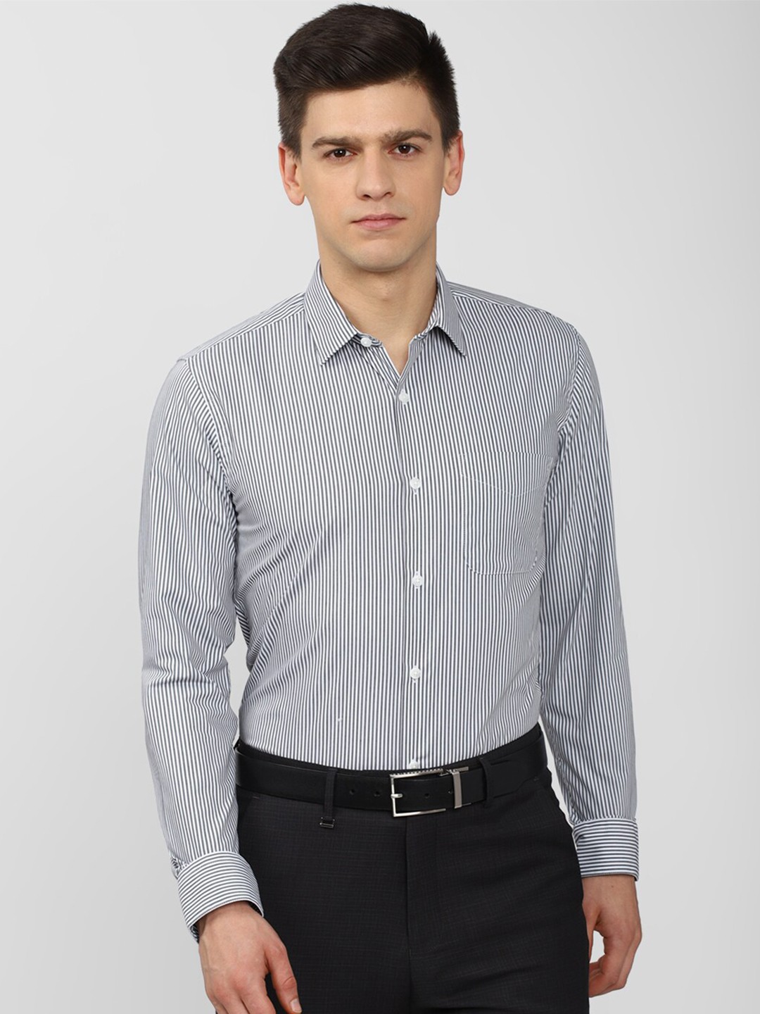 

Peter England Men Grey Slim Fit Striped Formal Shirt