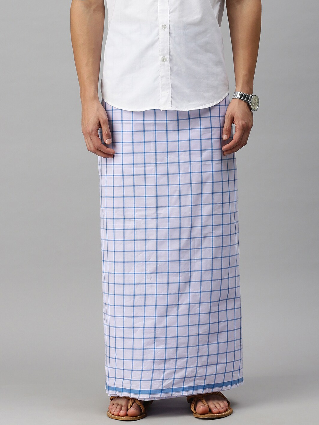 

Ulama Men White Checked Pure Cotton Dhoti