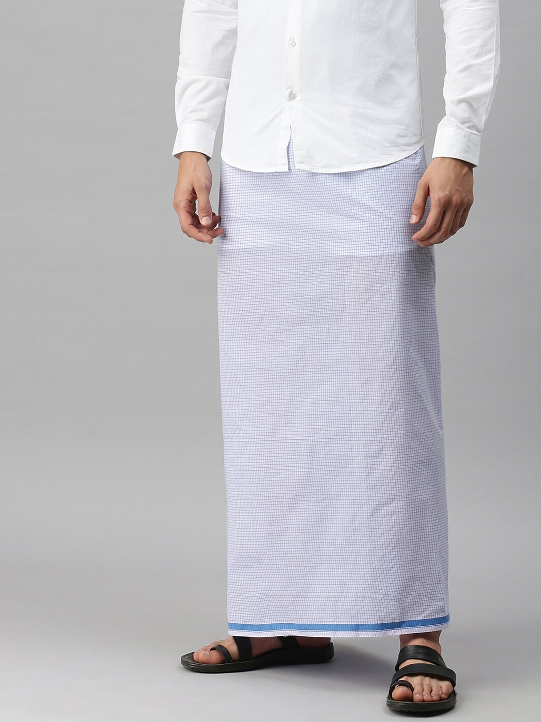 

Ulama Men White & Blue Checked Pure Cotton Lungi