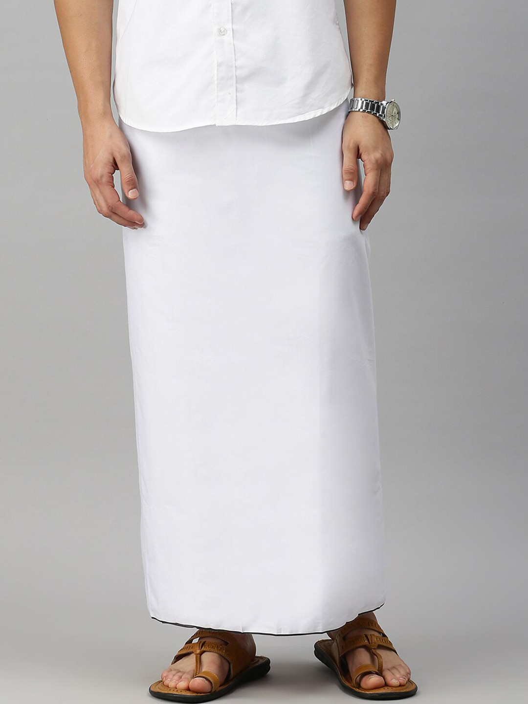 

Ulama Men White Solid Pure Cotton Dhotis