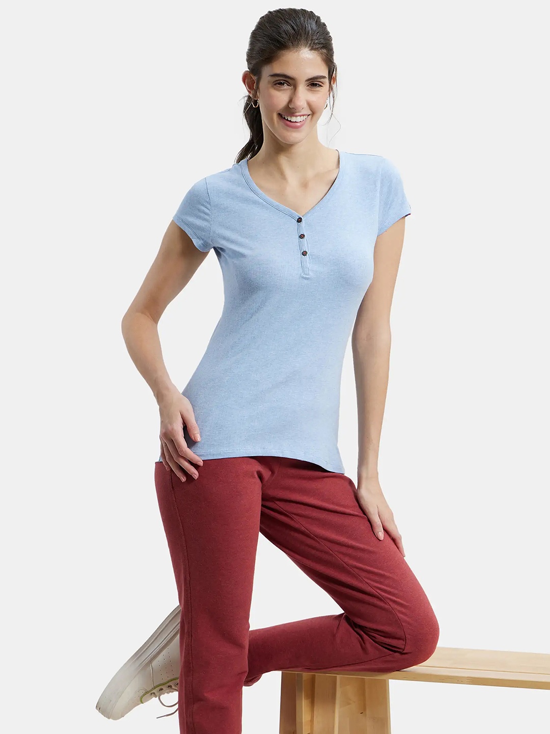 

Jockey Slim Fit Solid V Neck Henley Styled T-Shirt, Blue