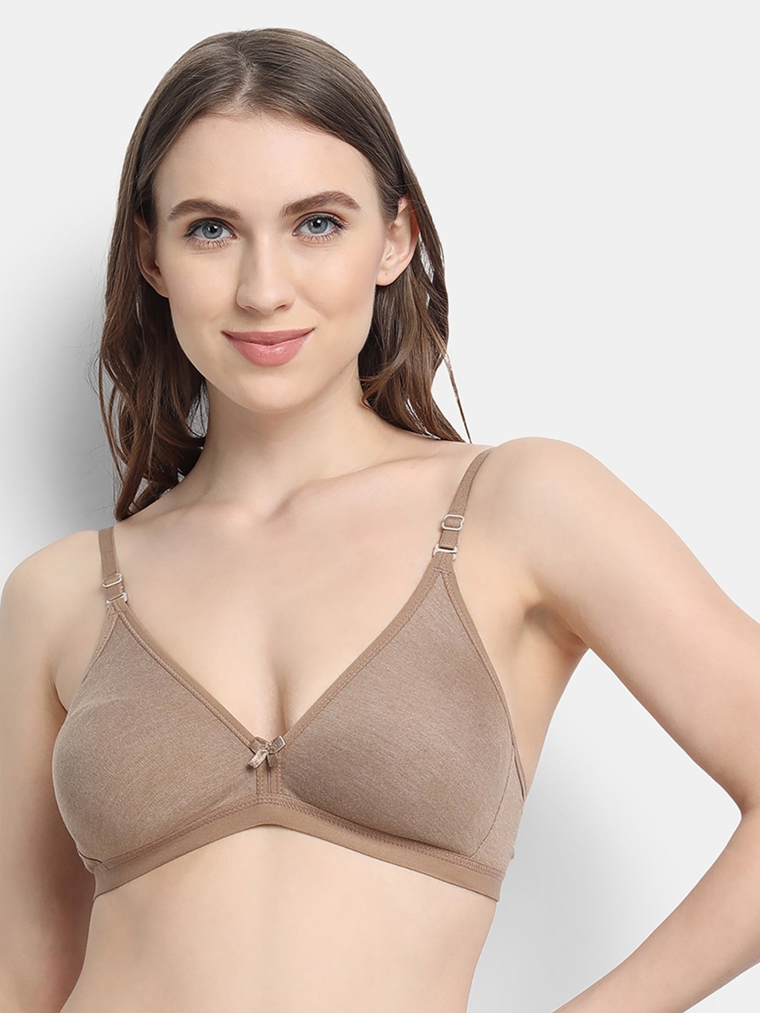 

VStar Women Beige Seamless Medium Support Double Layered Full Coverage T Shirt Bra