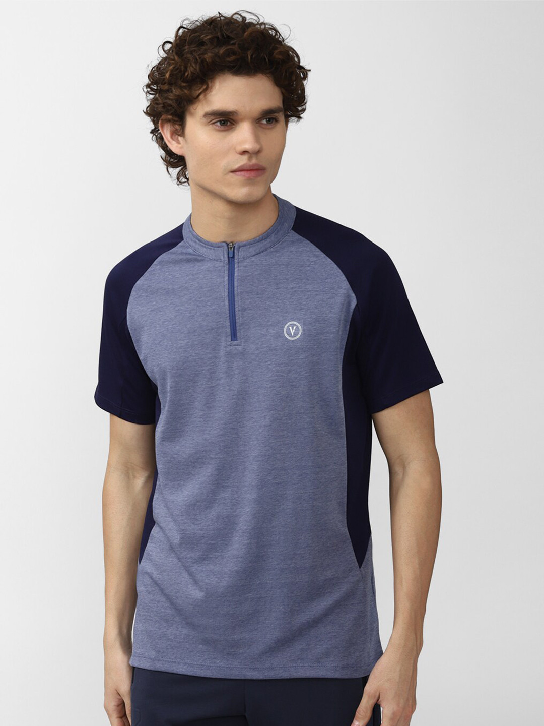 

Van Heusen Flex Men Golf Mandarin Collar Drop-Shoulder Sleeves Slim Fit Sports T-shirt, Blue