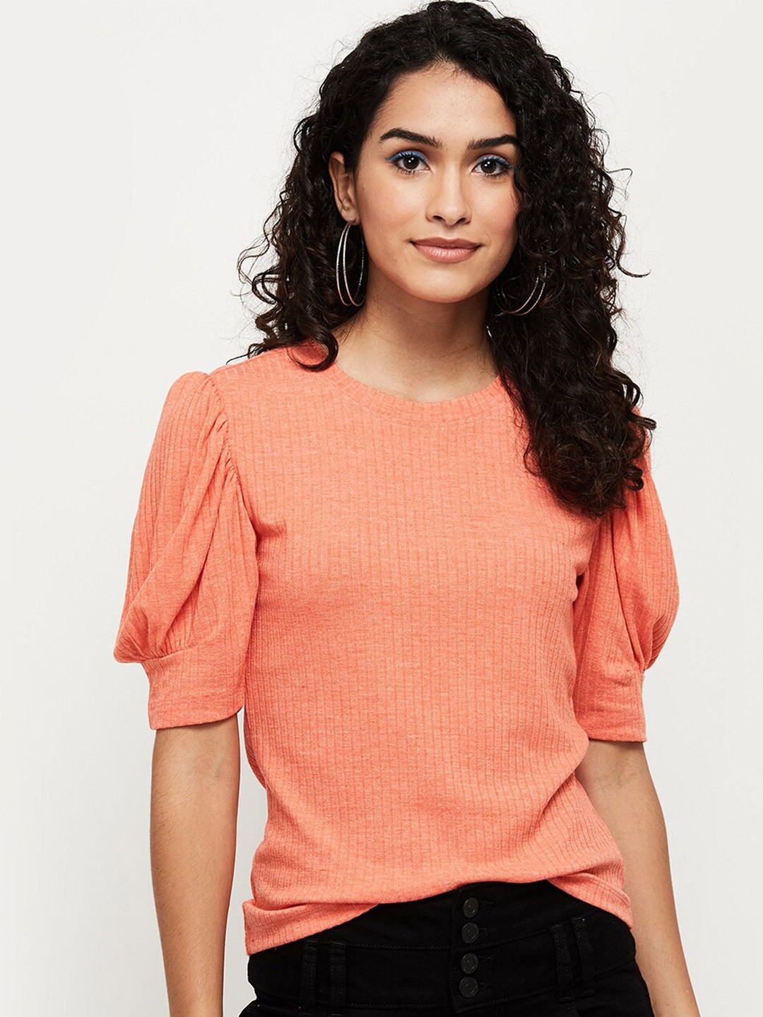 

max Women Coral Solid Round Neck Regular Top