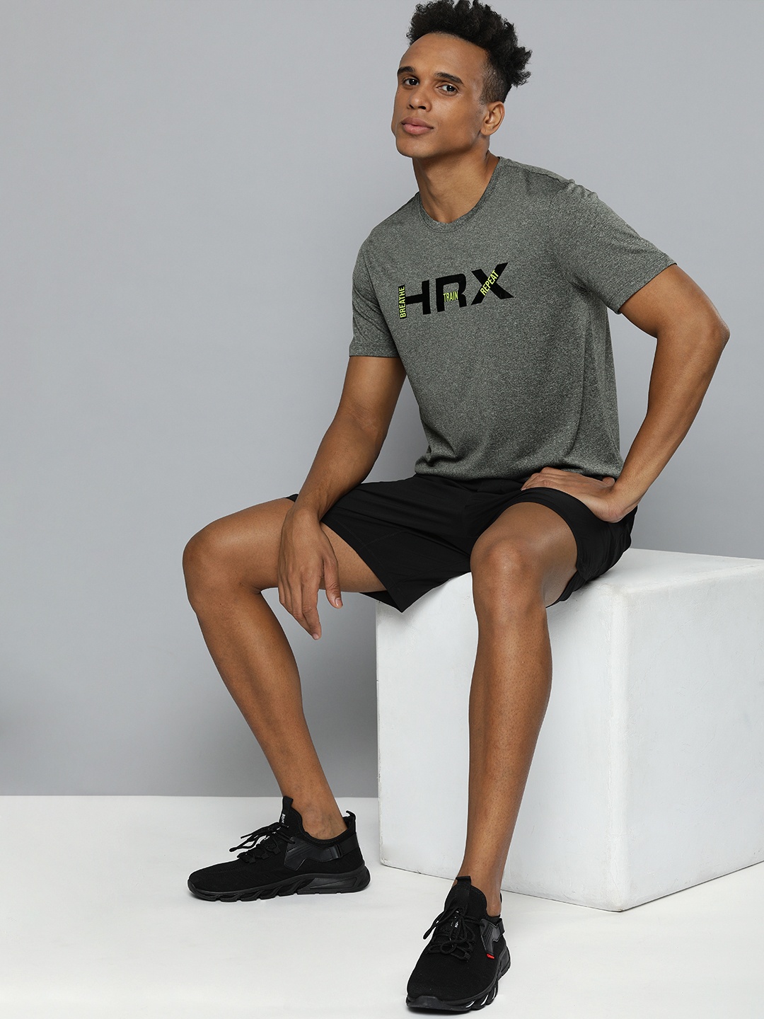 

HRX by Hrithik Roshan Men Grey Melange Brand Logo Printed Rapid-Dry Training T-Shirt