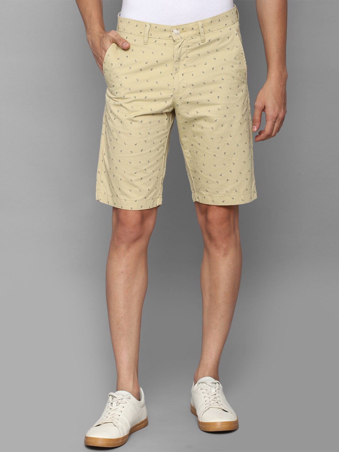 

Allen Solly Men Beige Printed Slim Fit Shorts