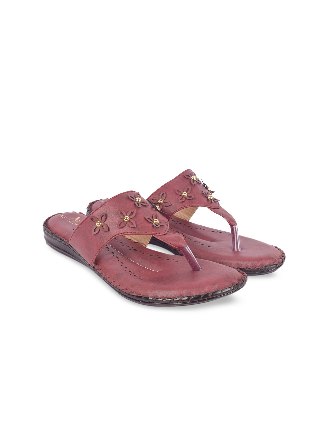 

XE Looks Women Burgundy Printed T-Strap Flats