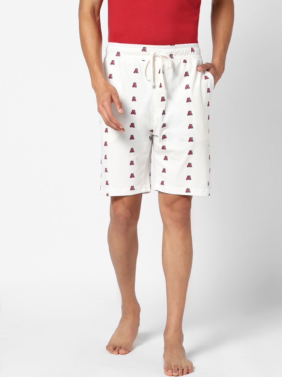 

Ajile by Pantaloons Men Off White Printed Slim Fit Shorts