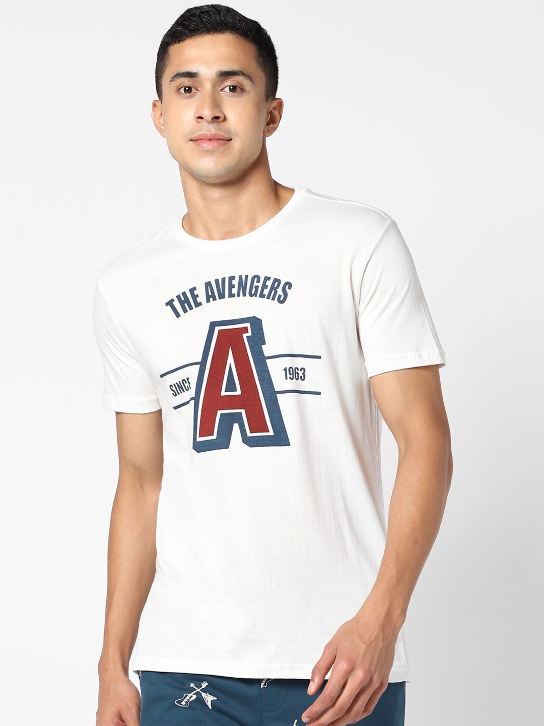 

Ajile by Pantaloons Men Off White Typography Printed Slim Fit T-shirt