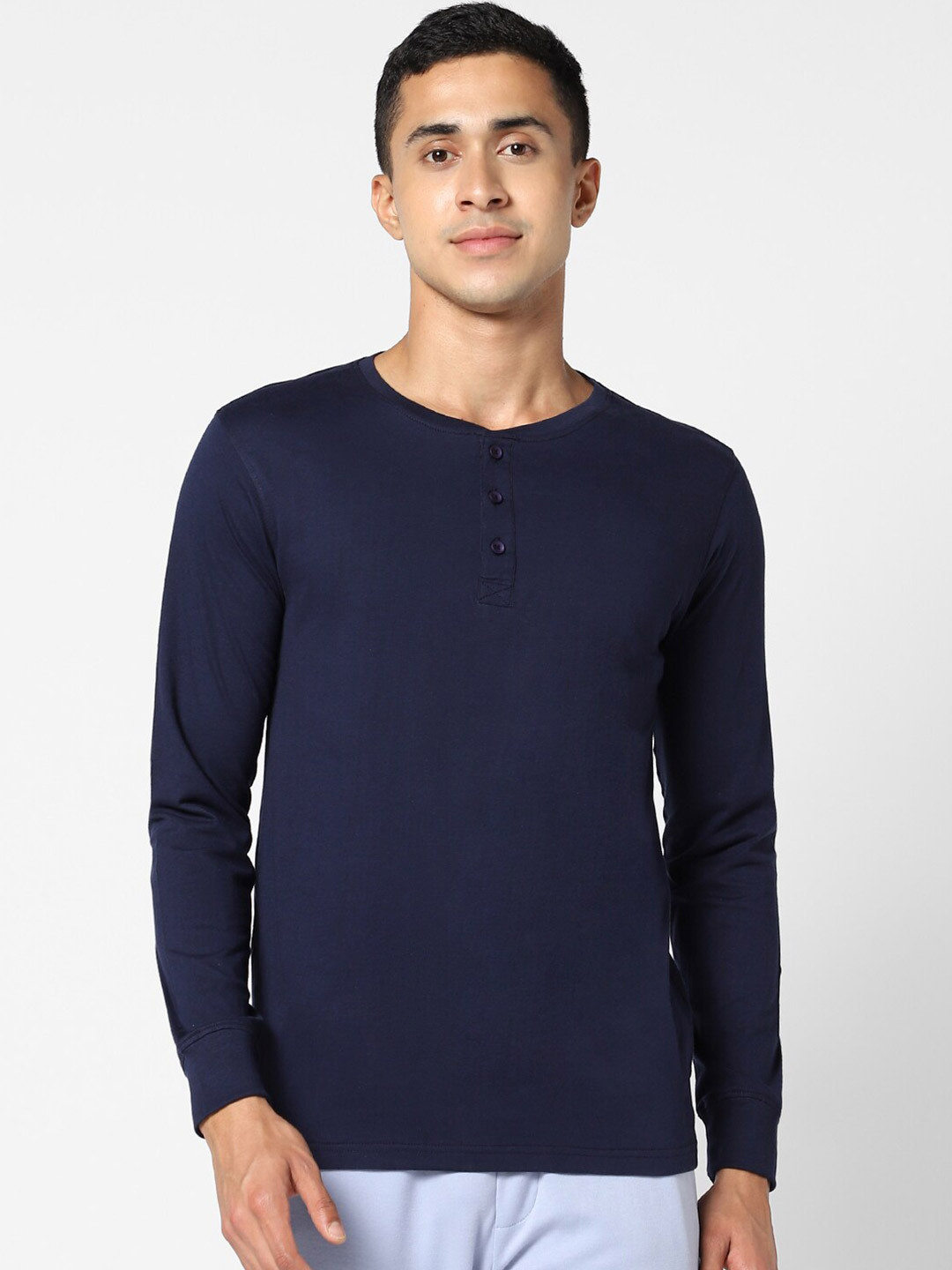 

Ajile by Pantaloons Men Navy Blue Henley Neck Slim Fit T-shirt