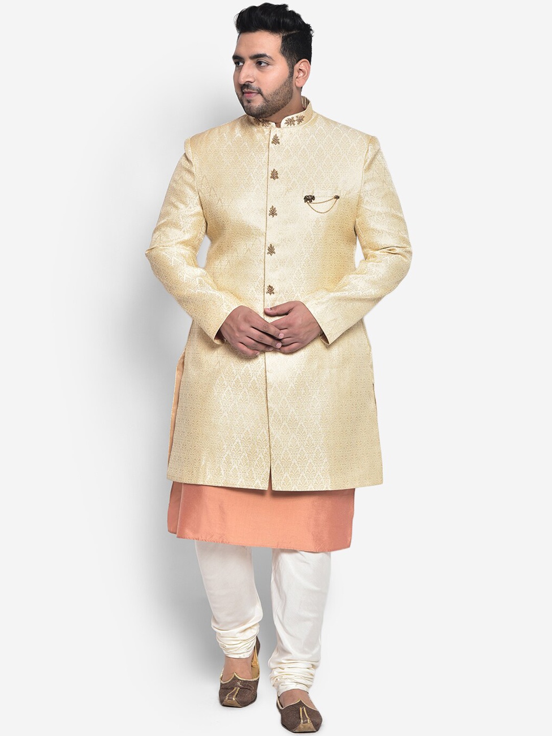 

KISAH PLUS Men Self-Design Indowestern Sherwani Set, Cream