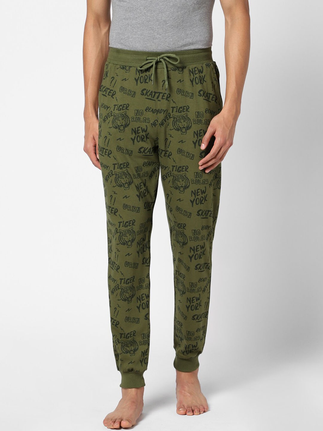 

Ajile by Pantaloons Men Olive Green Printed Slim-Fit Cotton Joggers