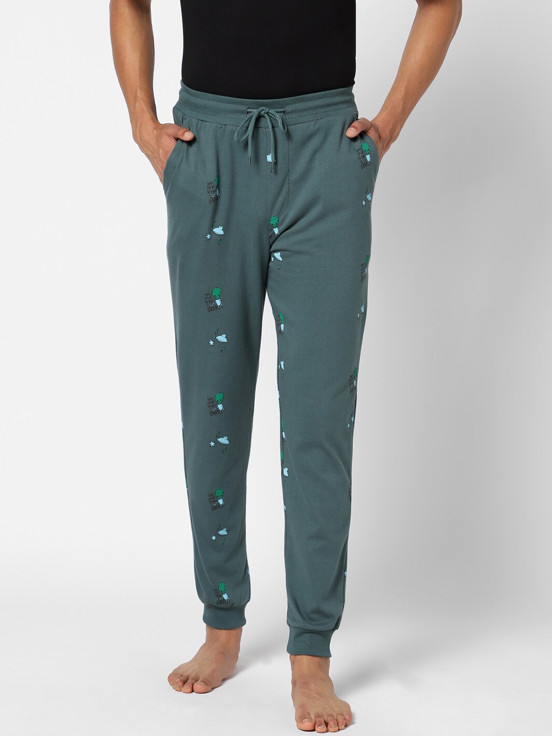 

Ajile by Pantaloons Men Green Printed Cotton Track Pants