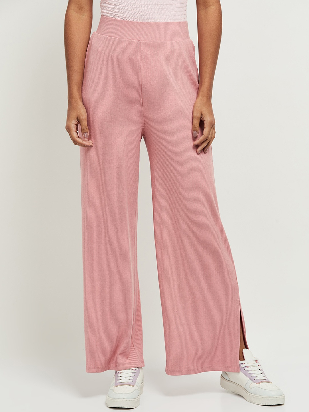 

max Women Pink Trousers