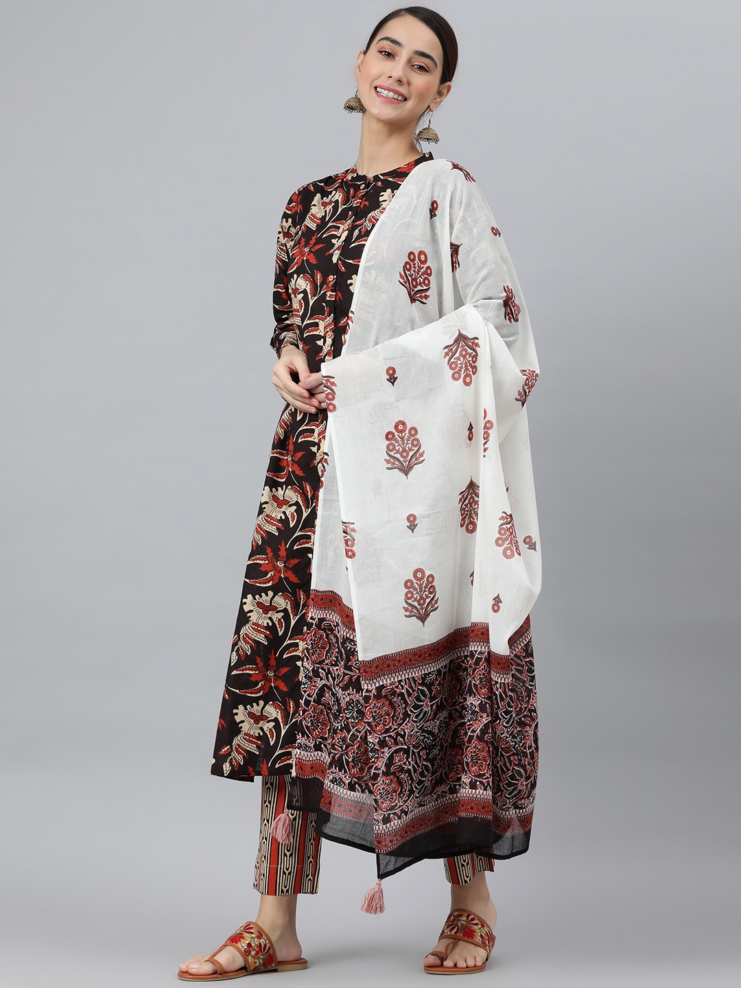 

Janasya Women Black Ethnic Motifs Printed Pure Cotton Kurta with Trousers & With Dupatta