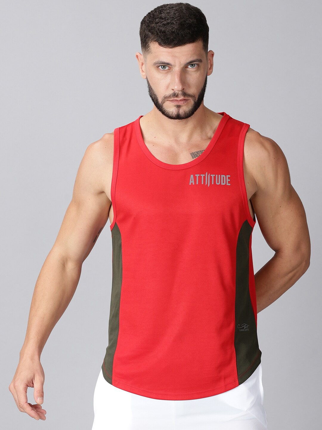 

ATTIITUDE Men Red & Green Typography Colourblocked Dri-FIT Applique T-shirt