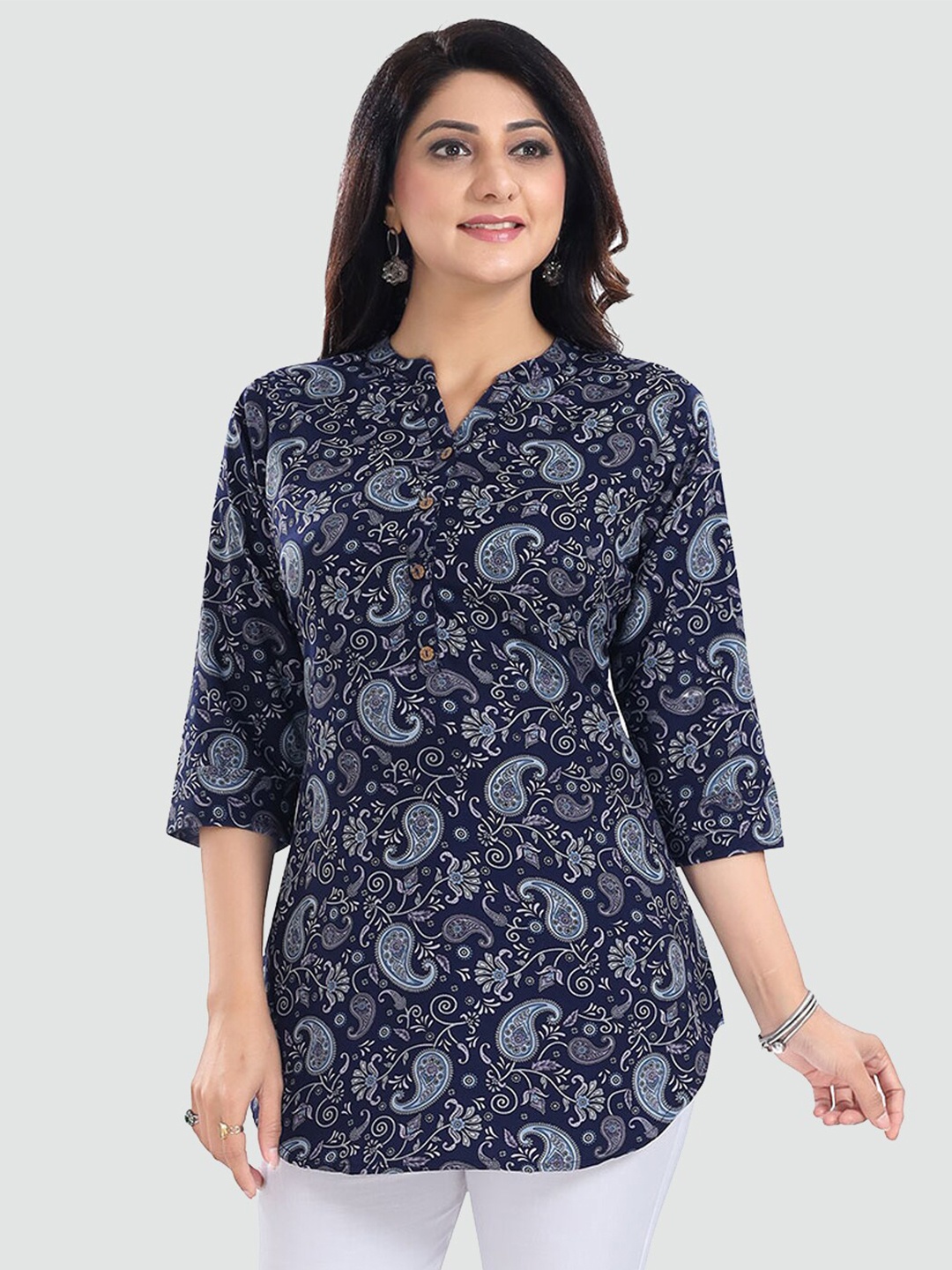 Saree Swarg Navy Blue Paisley Printed Kurti
