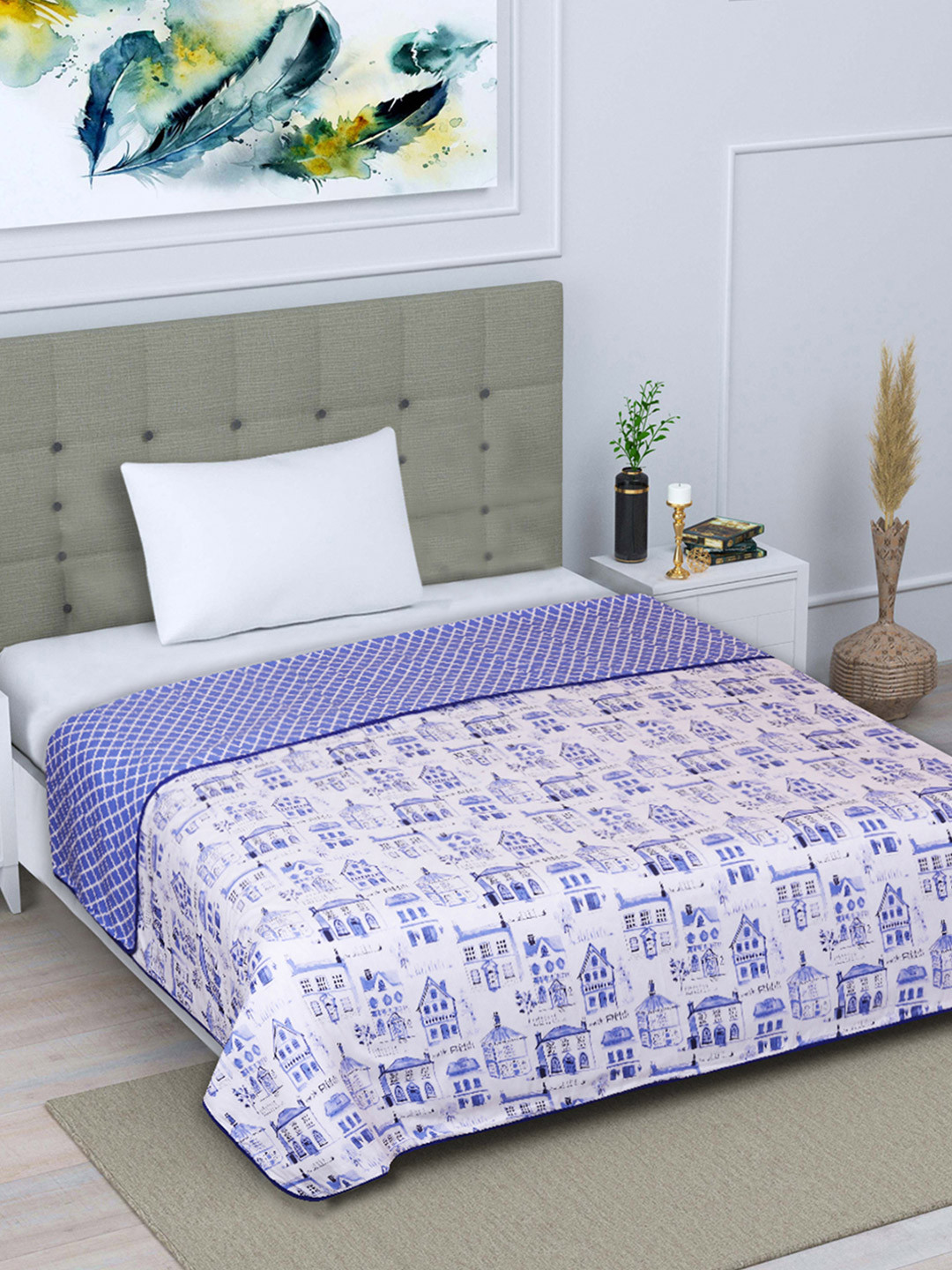 

ROMEE White & Blue Printed AC Room 300 GSM Reversible Single Bed Dohar