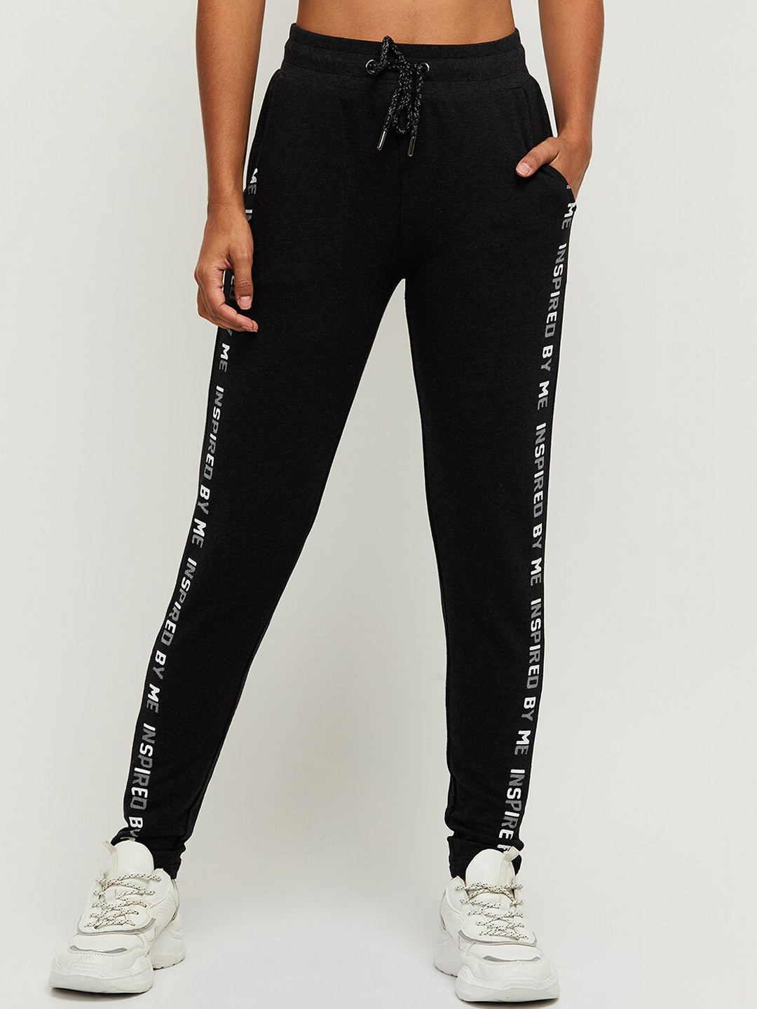 

max Women Charcoal Grey Solid Cotton Sports Joggers