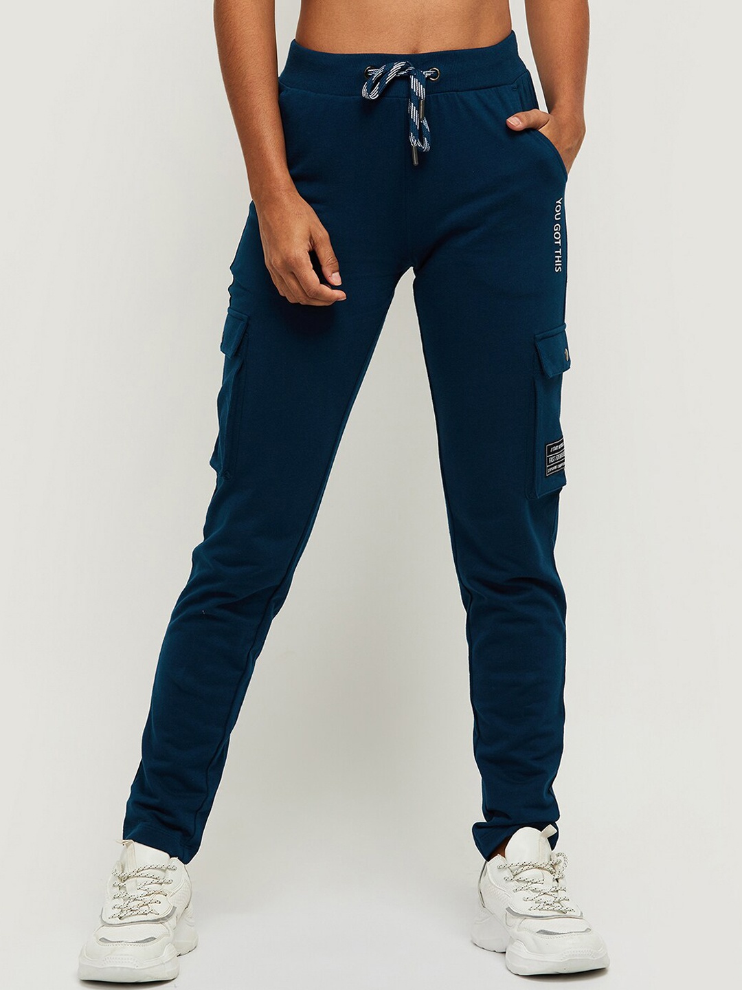 

max Men Blue Solid Cotton Track Pants