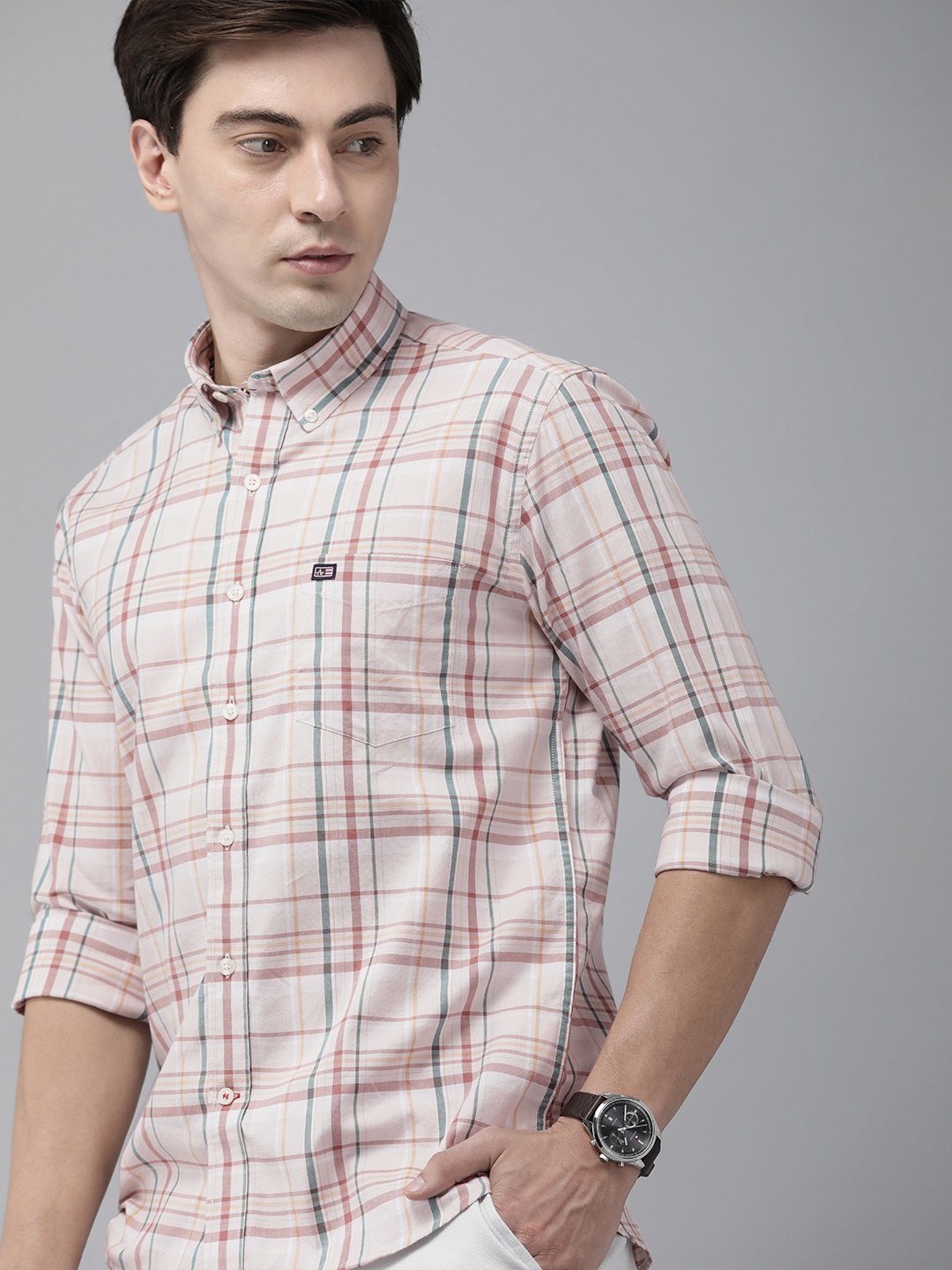 

Arrow Sport Men Peach-Coloured & Green Manhattan Slim Fit Pure Cotton Checked Casual Shirt