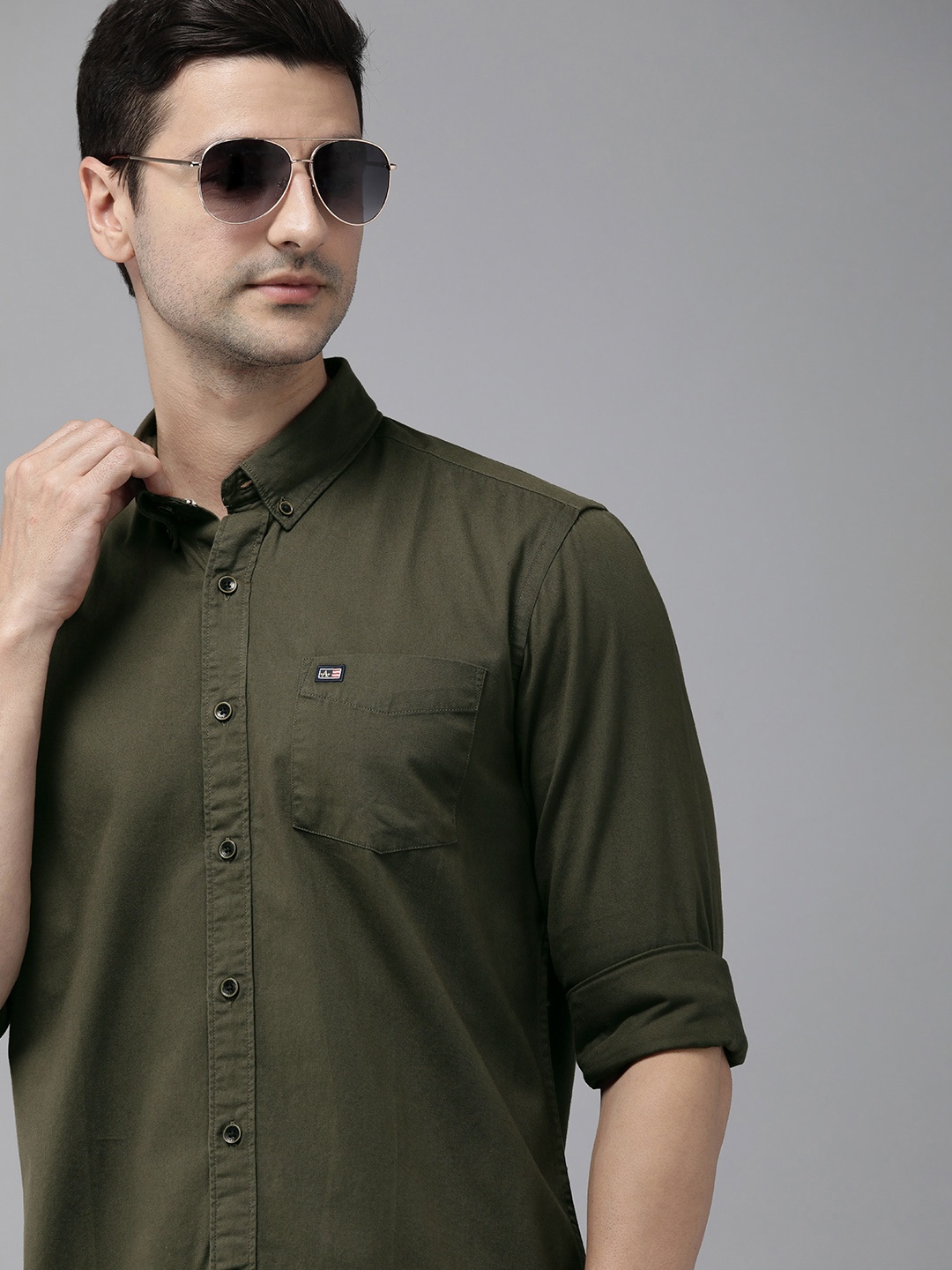 

Arrow Sport Men Green Solid Manhattan Slim Fit Pure Cotton Casual Shirt