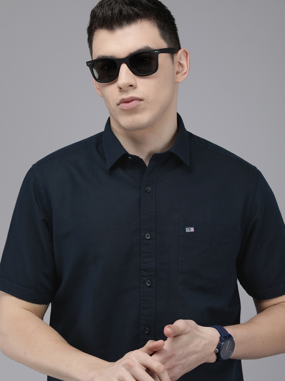 

Arrow Sport Men Navy Blue Solid Original Casual Shirt