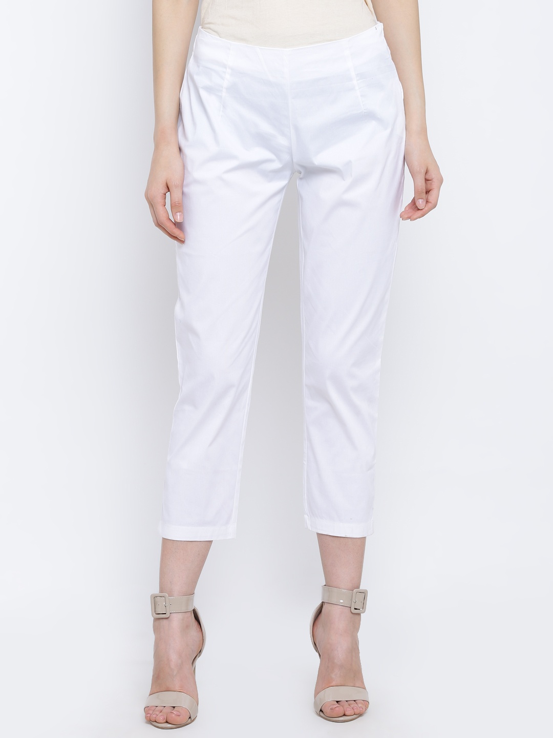 

Rangriti Women White Cropped Casual Trousers