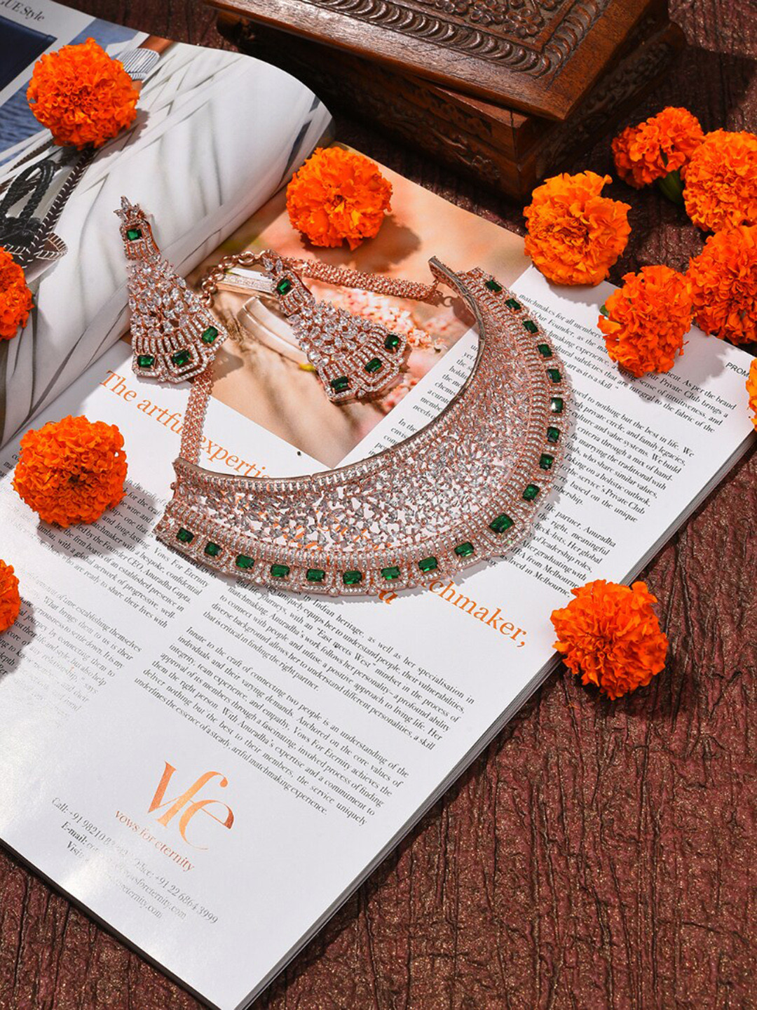 

SOHI Gold-Plated & White Stone-Studded Jewellery Set