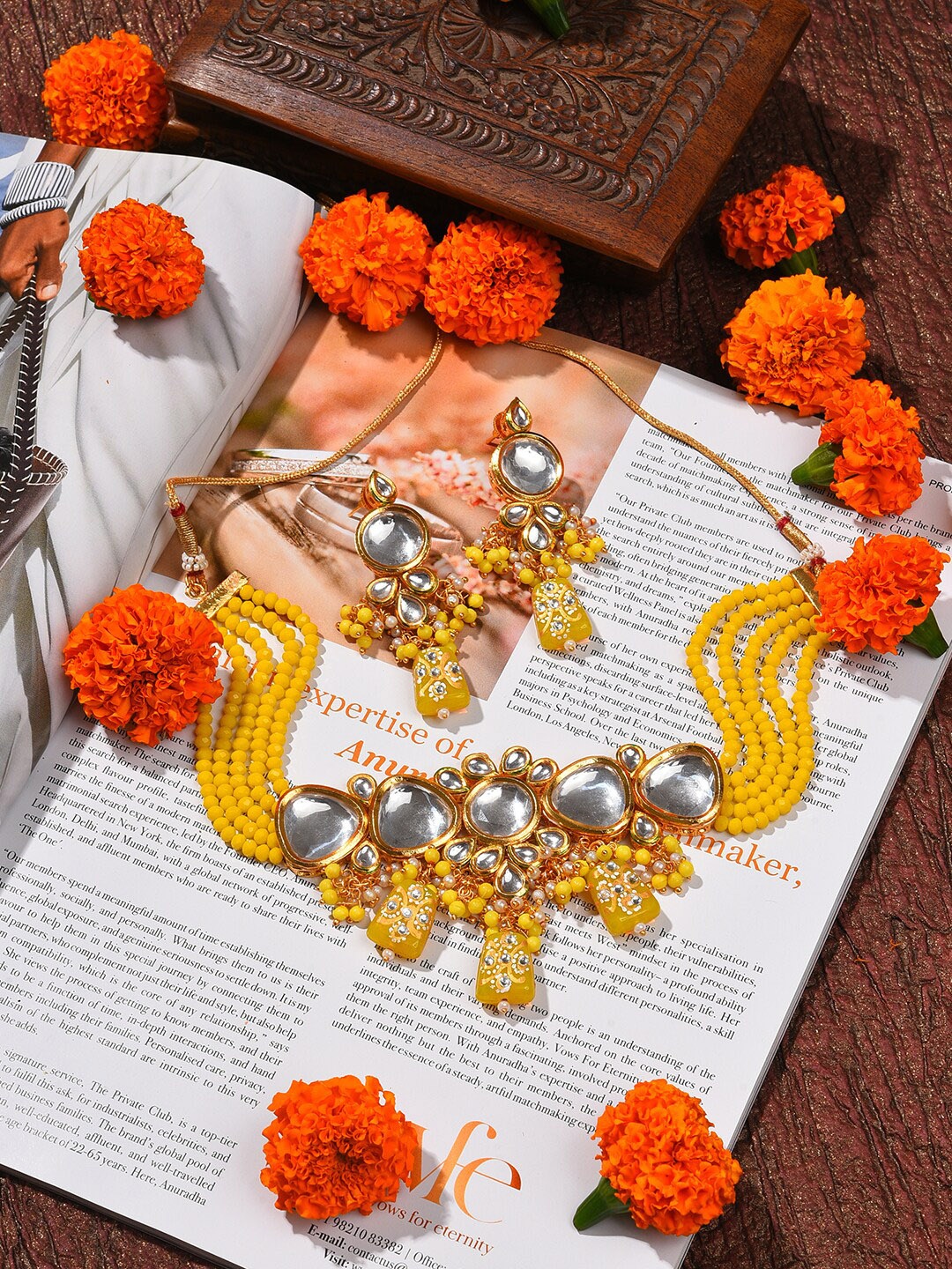 

SOHI Gold-Plated Yellow Kundan Studded Jewellery Set