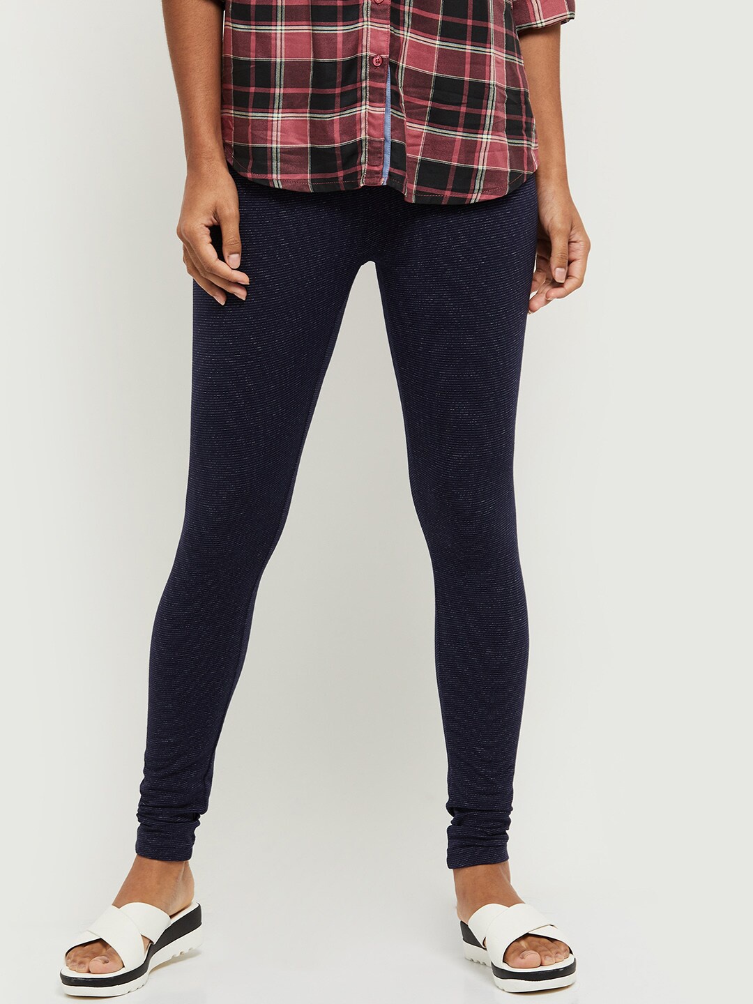 

max Women Blue Solid Ankle-Length Leggings