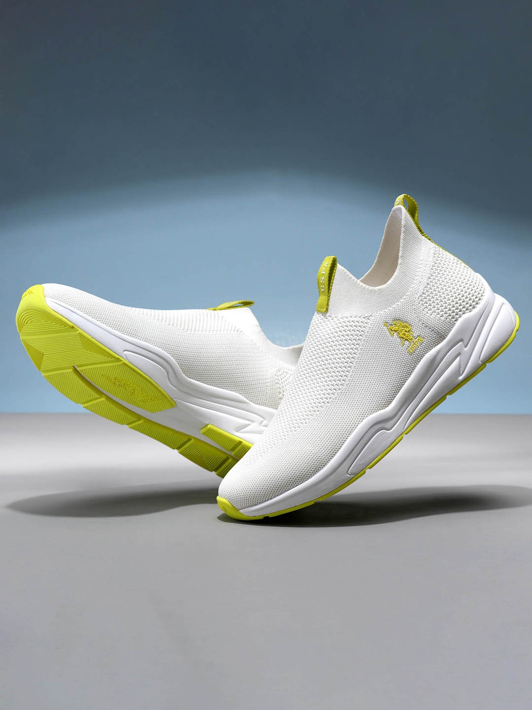 

U.S. Polo Assn. Men Off White Textile Walking Shoes