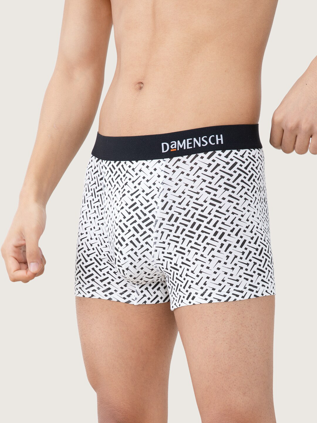 

DAMENSCH White & Black Printed Deo Soft Deodorizing Anti-Bacterial Trunk Da3-PRIN-T-BLH