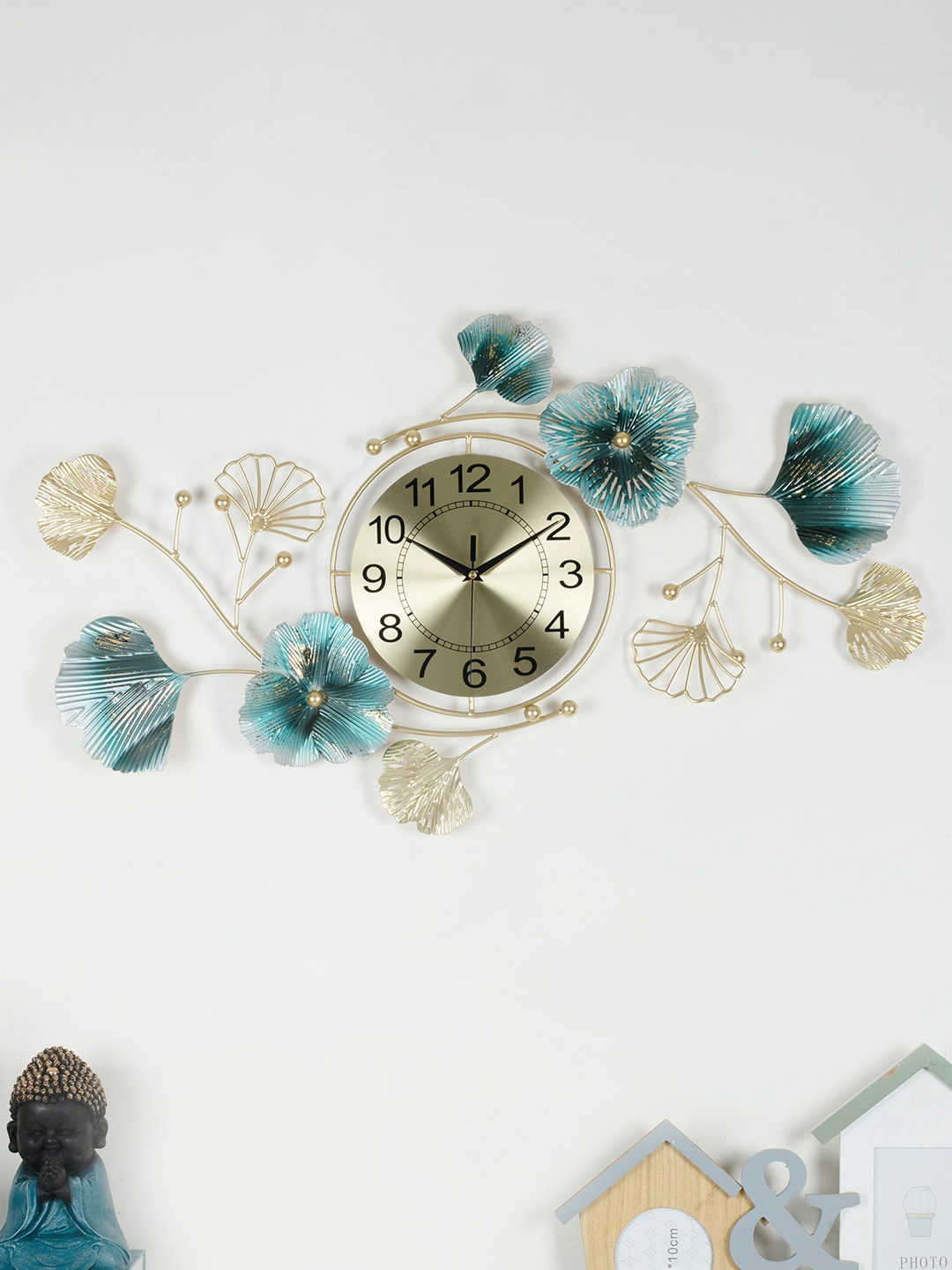 

HomeTown Unisex Sea Green Clocks