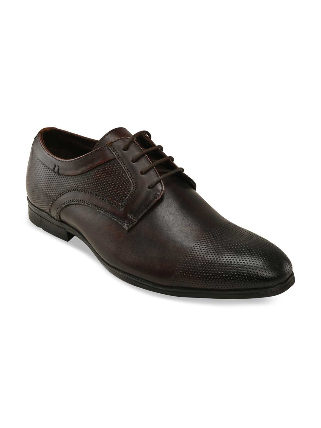 

Regal Men Brown Textured Leather Formal Derby Shoes