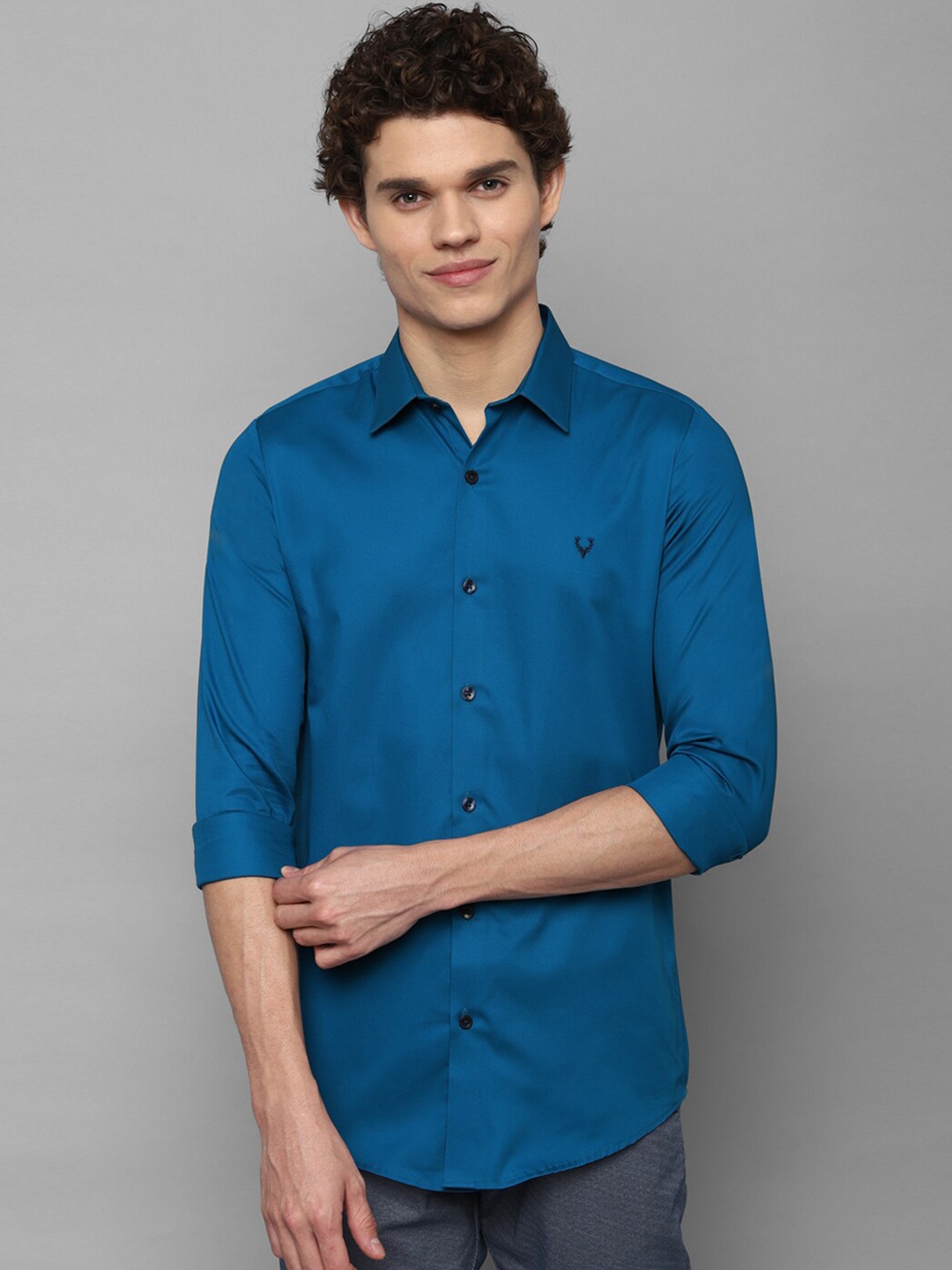 

Allen Solly Men Blue Slim Fit Casual Shirt