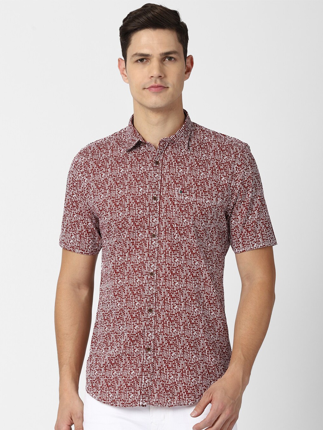 

Peter England Casuals Men Maroon Slim Fit Printed Casual Shirt