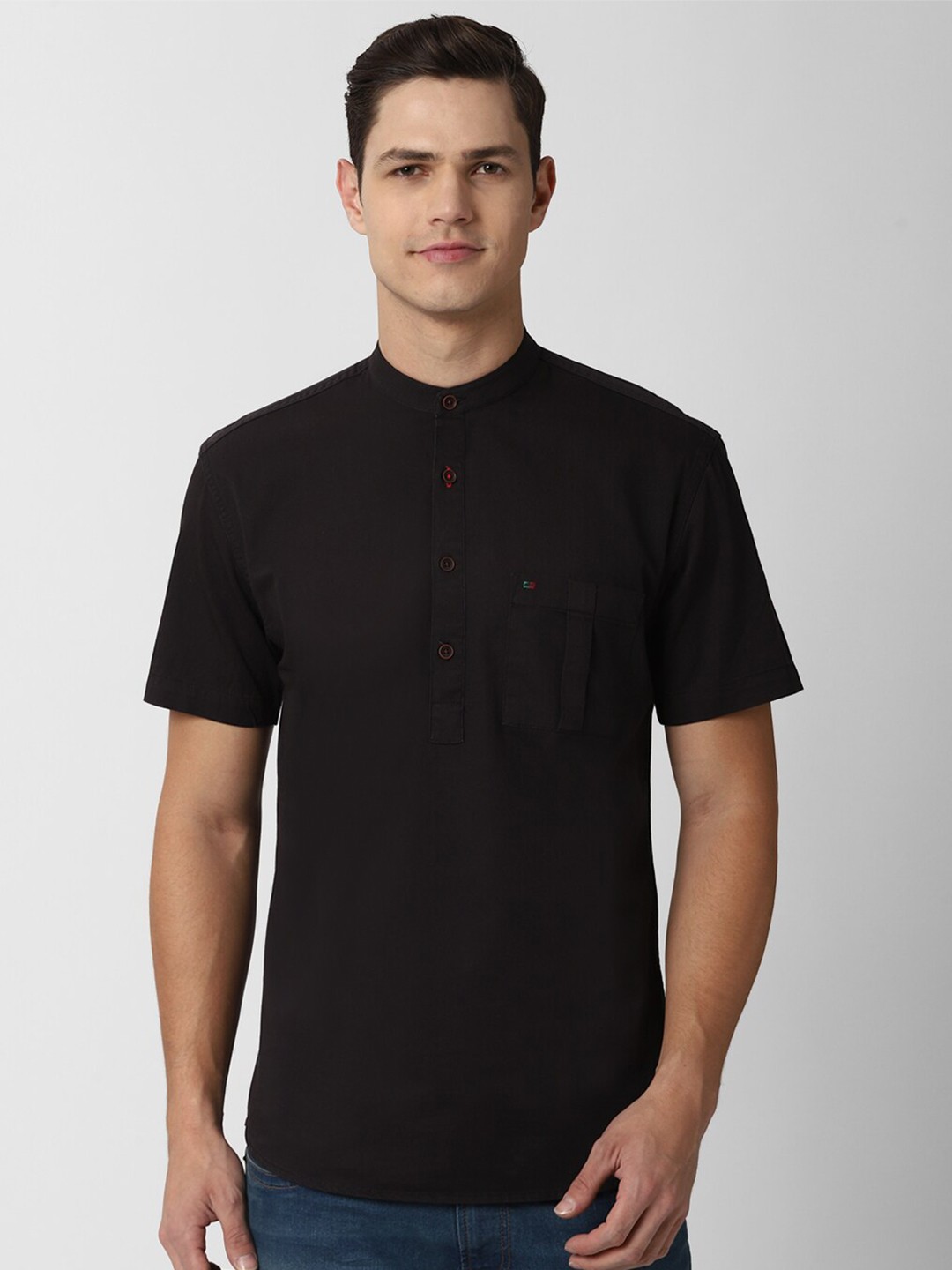 

Peter England Casuals Men Black Slim Fit Casual Shirt