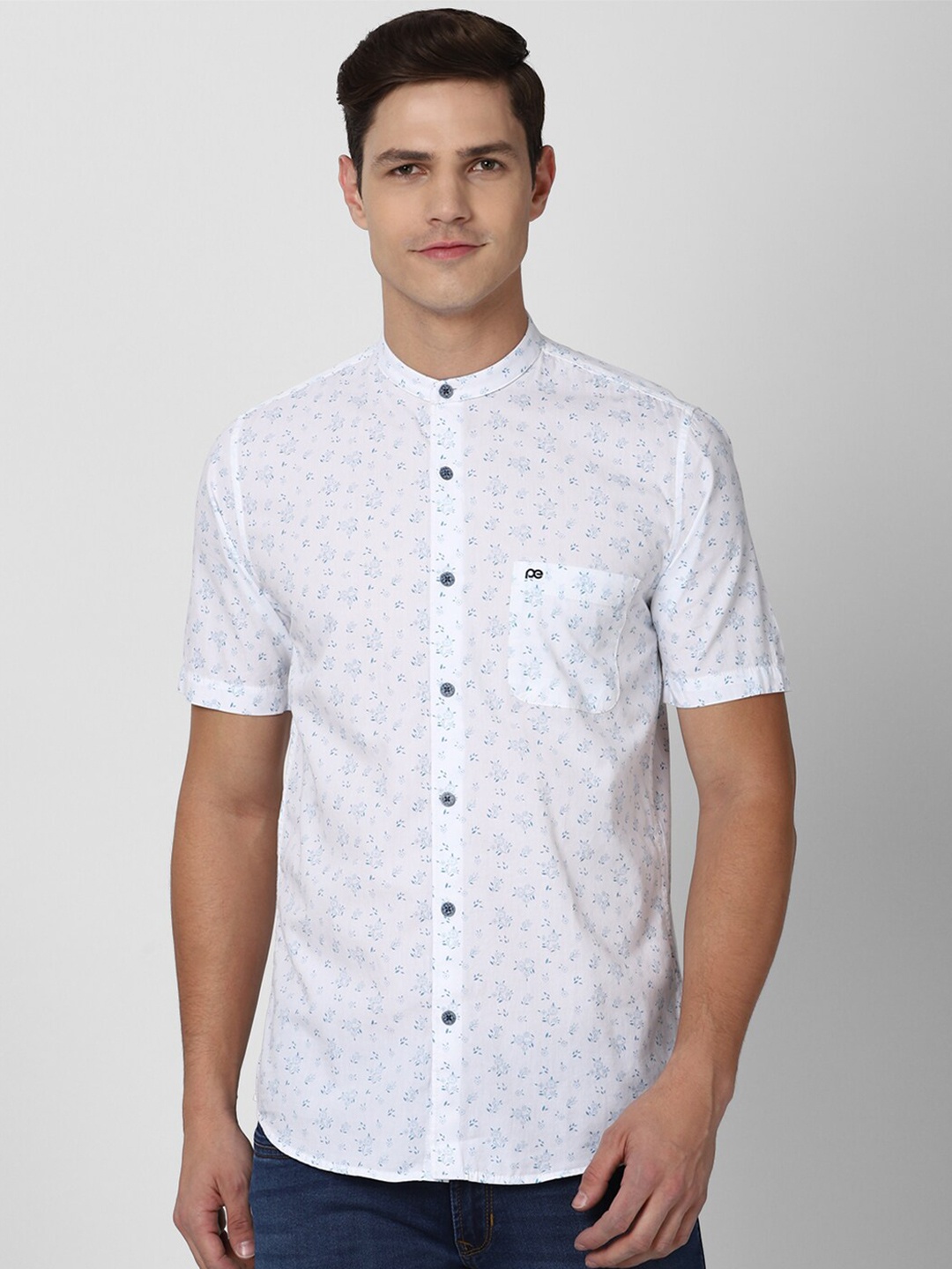 

Peter England Casuals Men Blue Slim Fit Floral Printed Casual Shirt