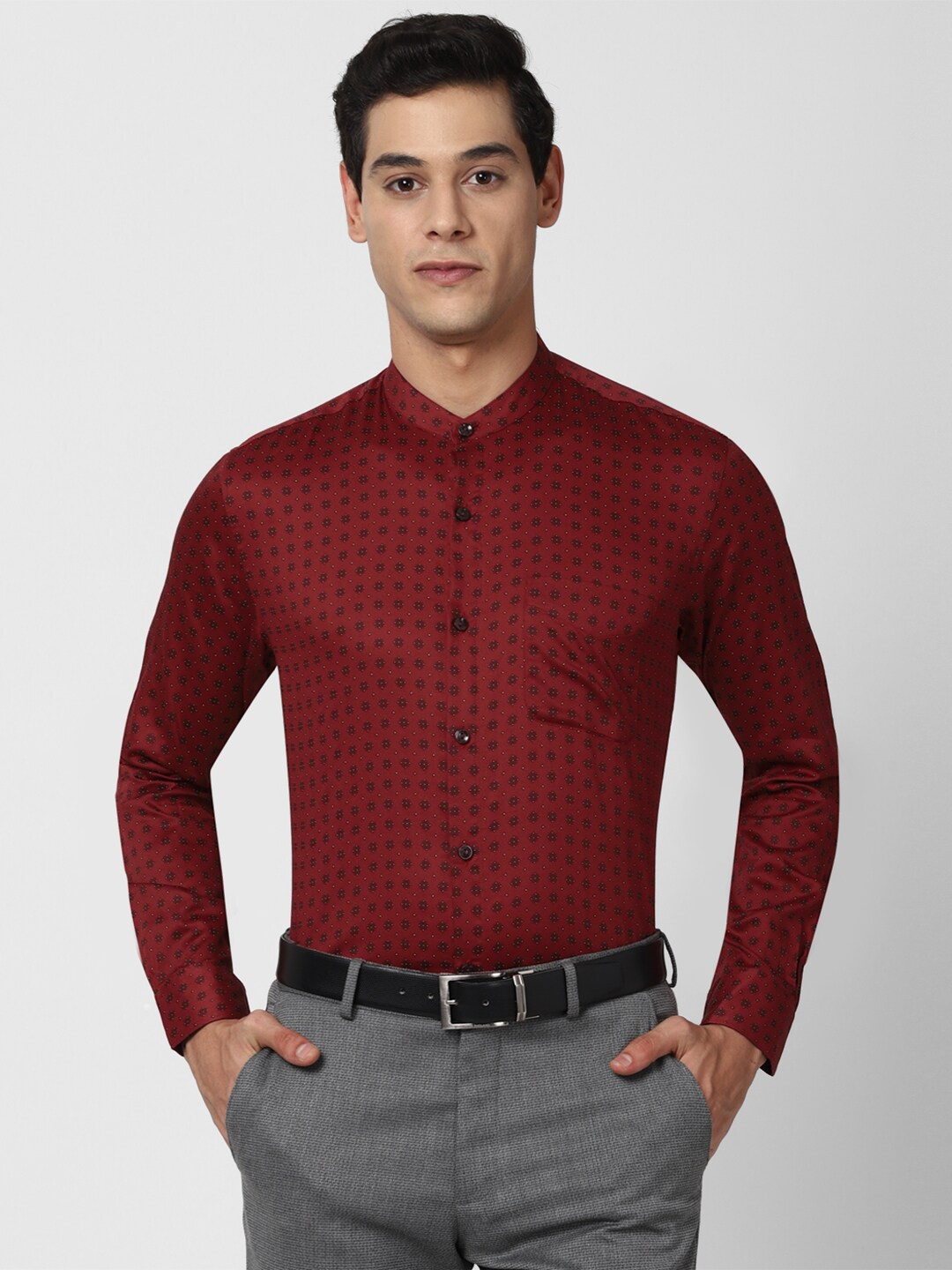 

Peter England Elite Men Maroon Printed Formal Shirt